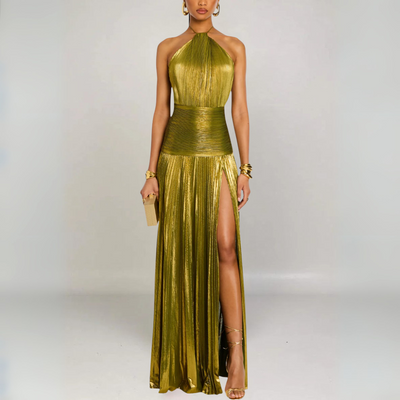 Hannah | Dazzling Elegance with a Backless Style