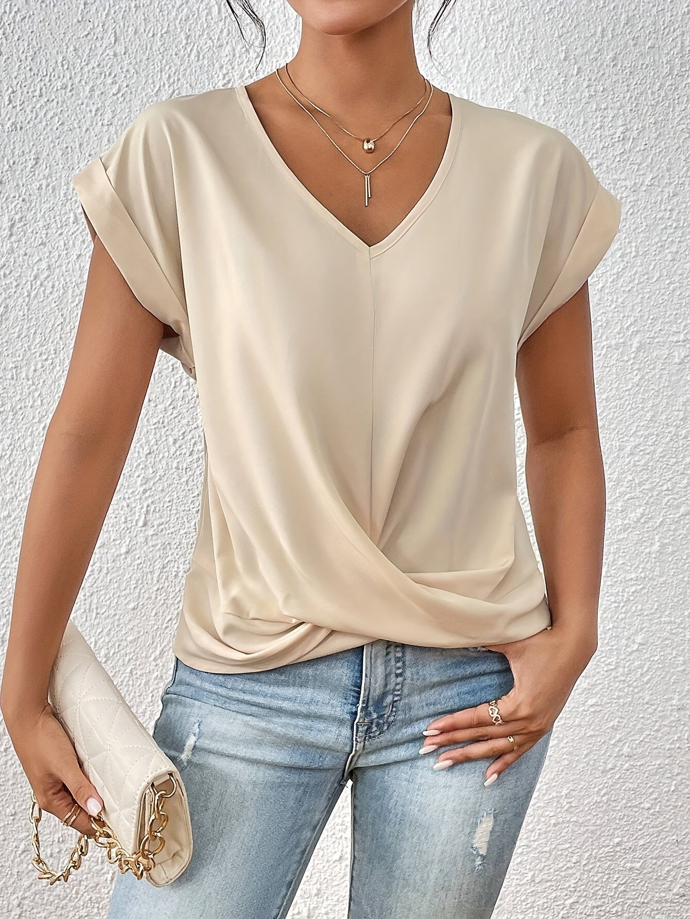 Eloise | V-Neck Top with Knot Detail