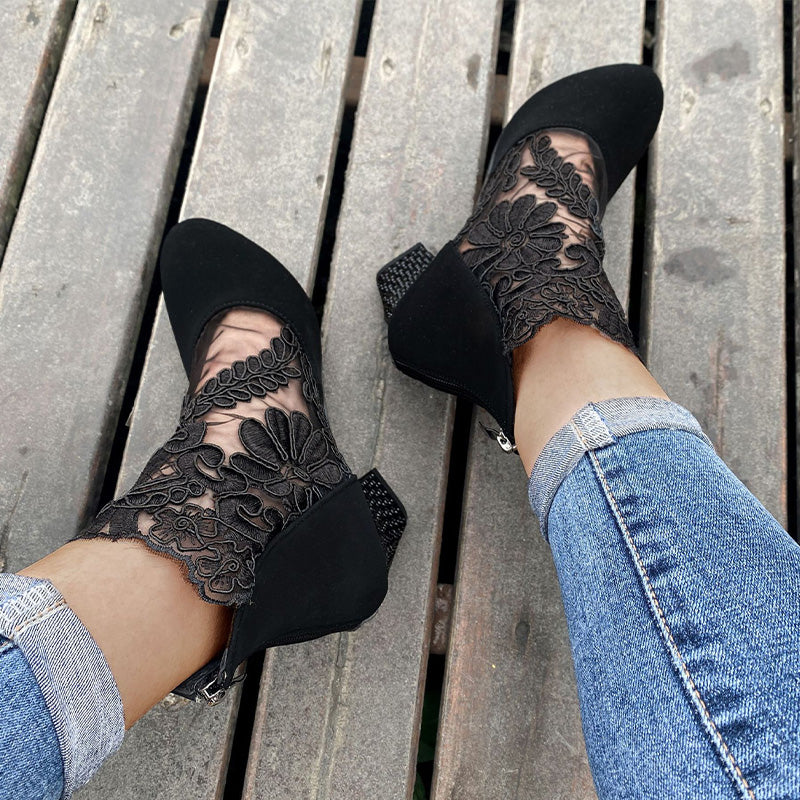 Virginia - Chic Lace Heeled Boots